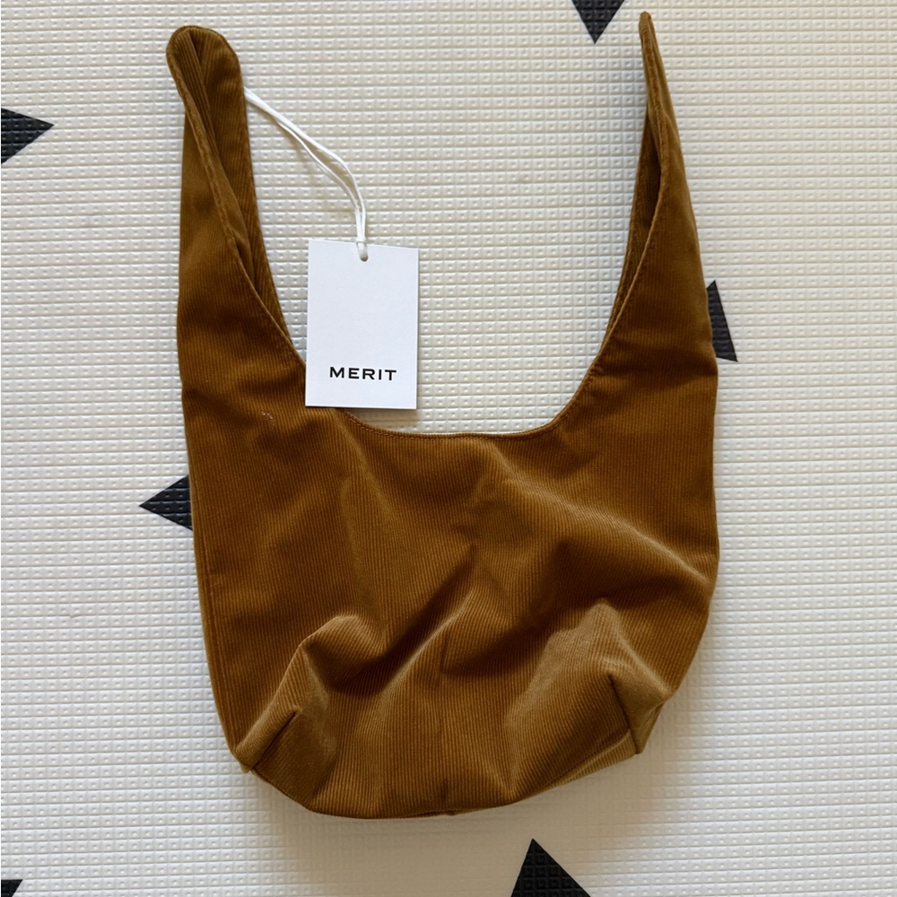 NWT New MERIT Signature Makeup Bag
